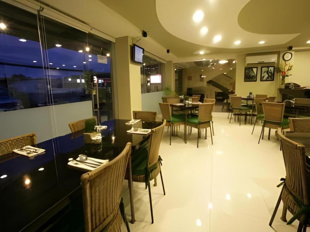 L Square Hotel Tarlac City Exterior photo